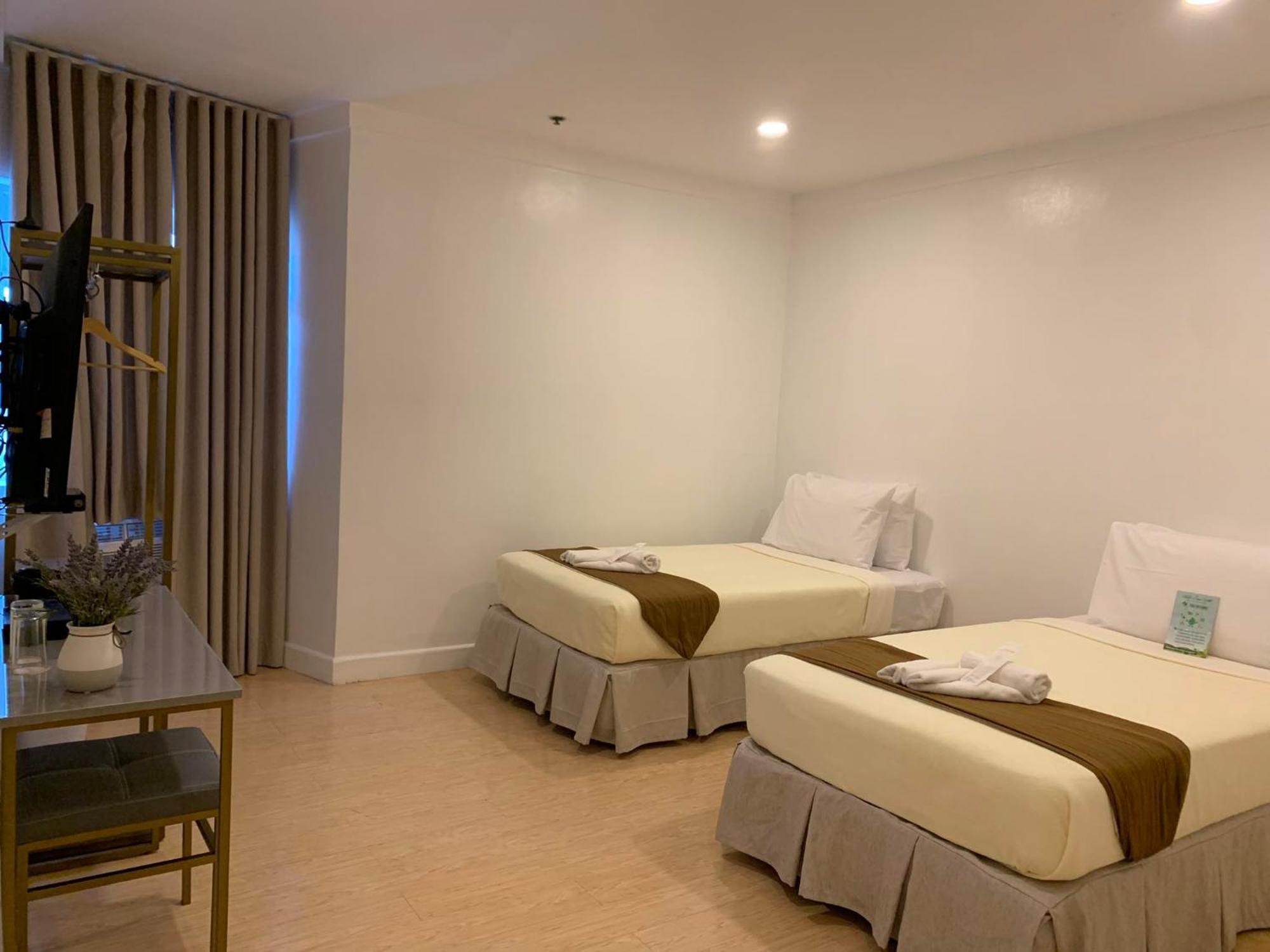 Iloilo Grand Hotel Eksteriør bilde
