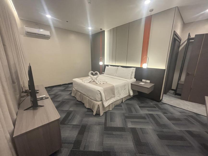 Iloilo Grand Hotel Eksteriør bilde