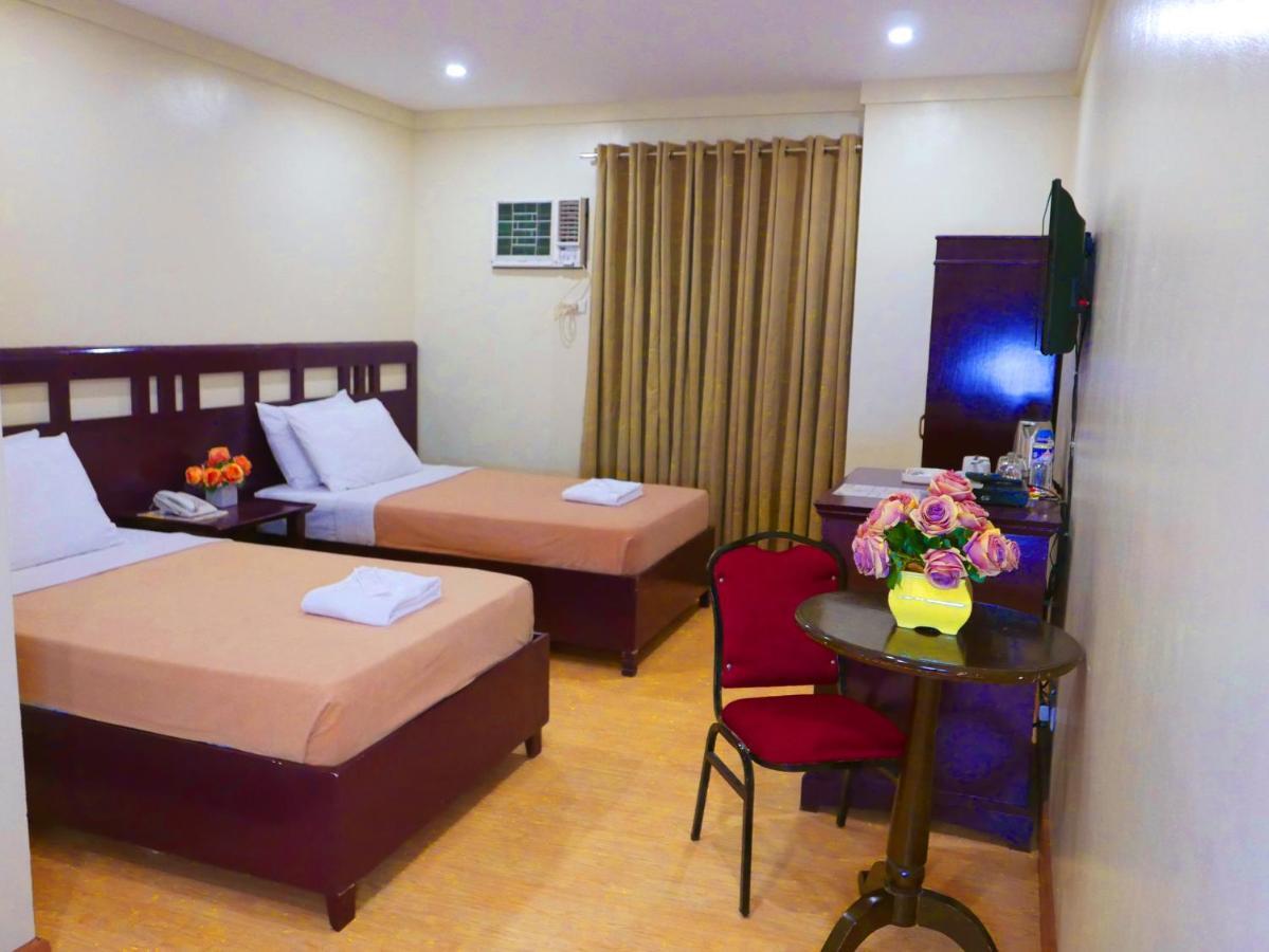 Iloilo Grand Hotel Eksteriør bilde